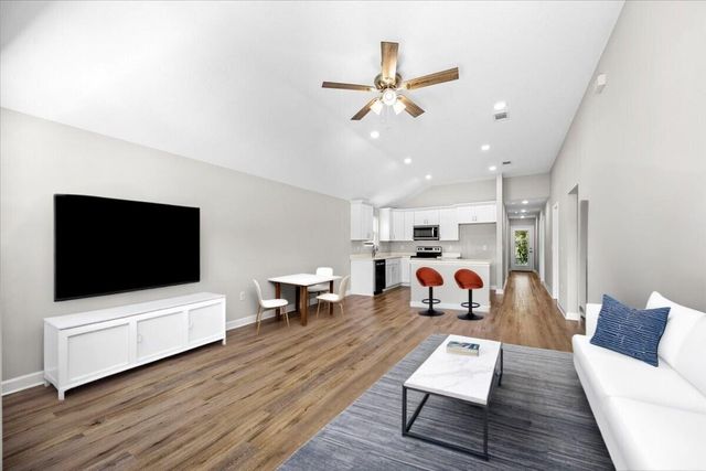 3158 Chestnut St Street, Crestview, FL 32539