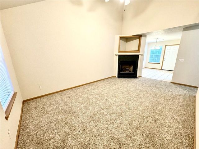 2203 E Cinnamon Way, Fayetteville, AR 72703