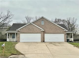 2203 E Cinnamon Way, Fayetteville, AR 72703