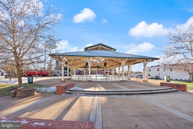 9521 FOSTERN LN, Manassas, VA 20112