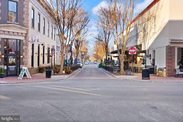 9521 FOSTERN LN, Manassas, VA 20112