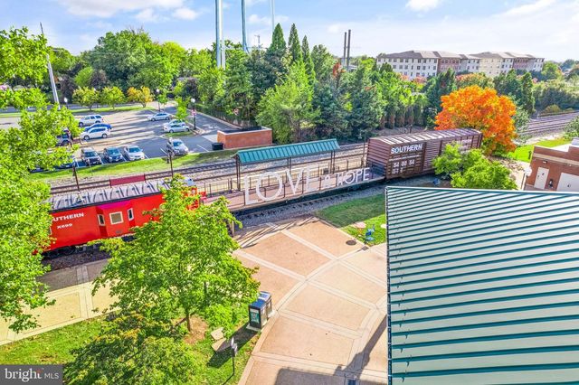 9521 FOSTERN LN, Manassas, VA 20112