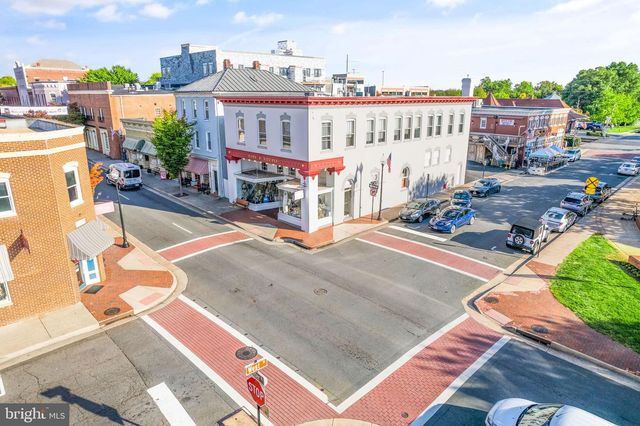 9521 FOSTERN LN, Manassas, VA 20112