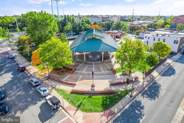 9521 FOSTERN LN, Manassas, VA 20112