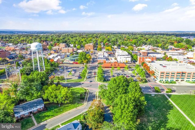 9521 FOSTERN LN, Manassas, VA 20112