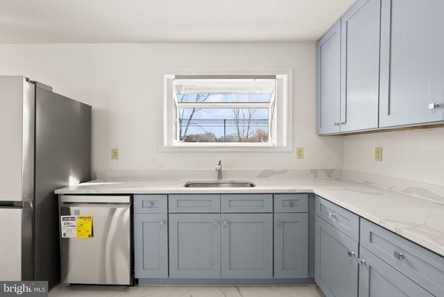 9521 FOSTERN LN, Manassas, VA 20112