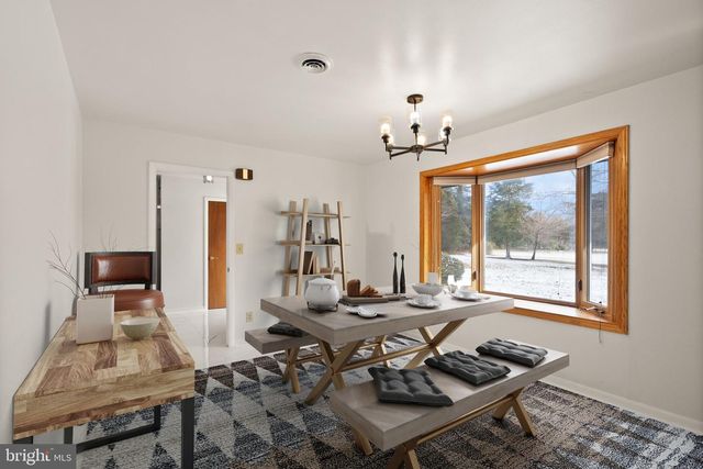 9521 FOSTERN LN, Manassas, VA 20112