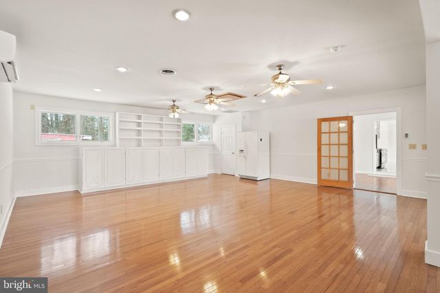 9521 FOSTERN LN, Manassas, VA 20112