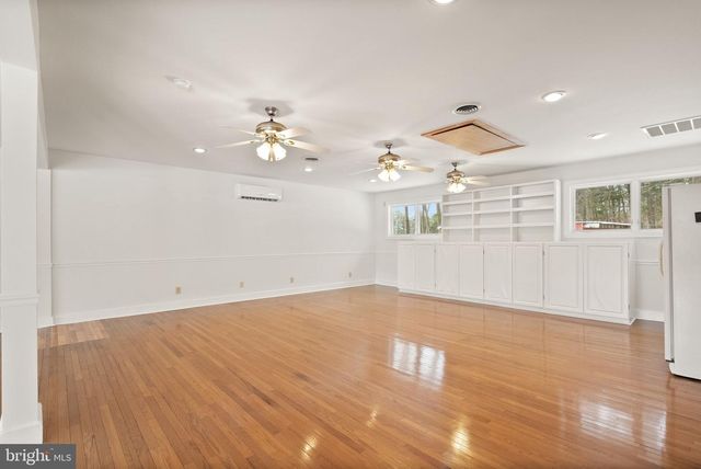 9521 FOSTERN LN, Manassas, VA 20112