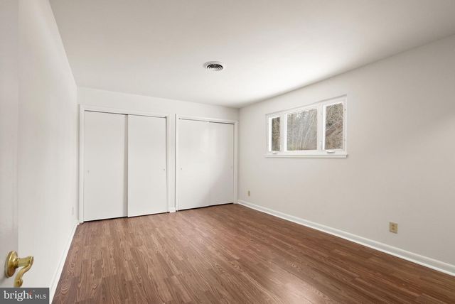 9521 FOSTERN LN, Manassas, VA 20112