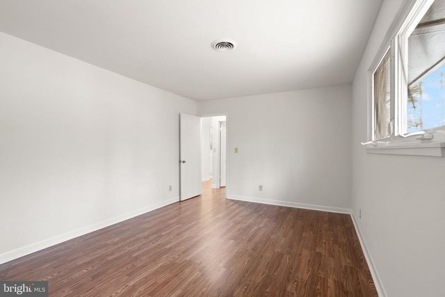 9521 FOSTERN LN, Manassas, VA 20112