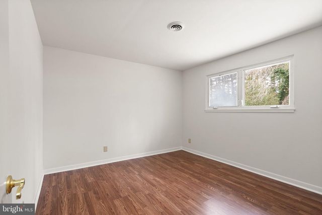 9521 FOSTERN LN, Manassas, VA 20112