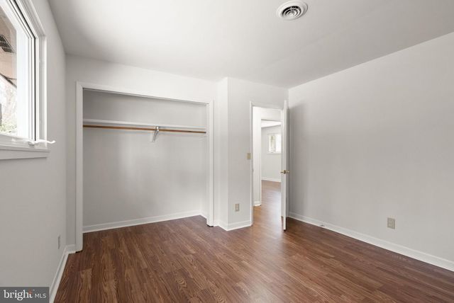 9521 FOSTERN LN, Manassas, VA 20112