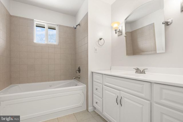 9521 FOSTERN LN, Manassas, VA 20112