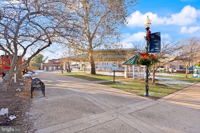 9521 FOSTERN LN, Manassas, VA 20112