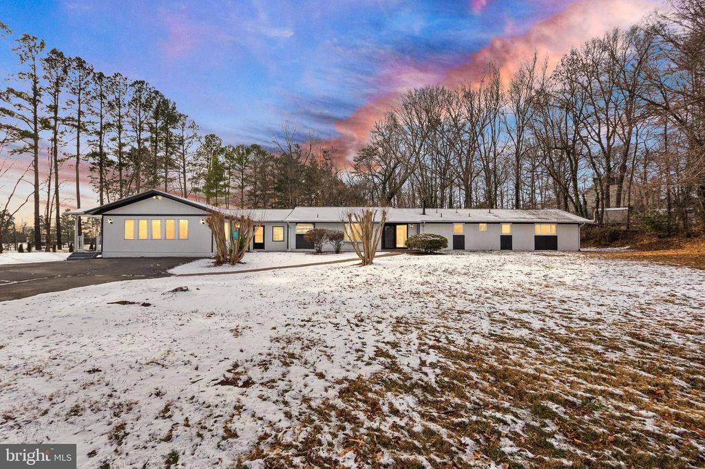 9521 FOSTERN LN, Manassas, VA 20112