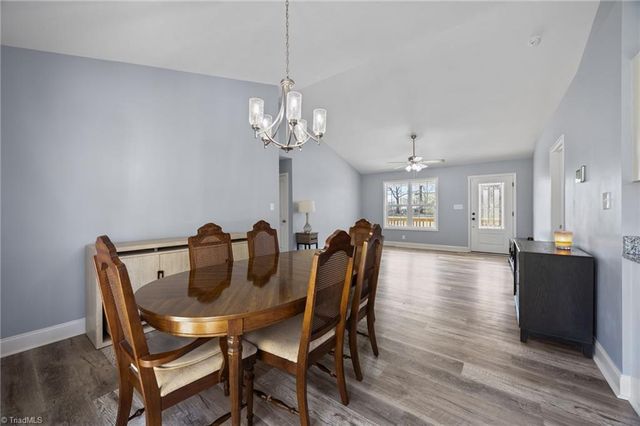 1822 Woodsway Drive, Thomasville, NC 27360