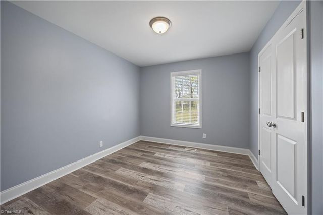 1822 Woodsway Drive, Thomasville, NC 27360