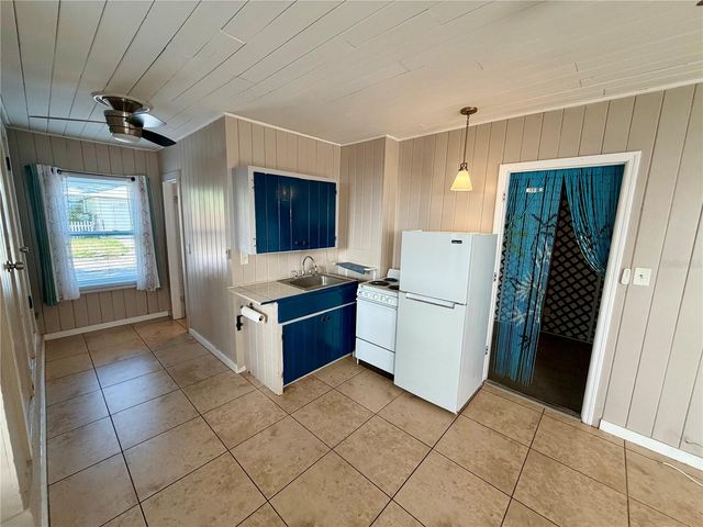 3452 9TH AVENUE N Lower, St Petersburg, FL 33713