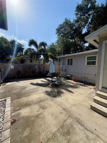 3452 9TH AVENUE N Lower, St Petersburg, FL 33713