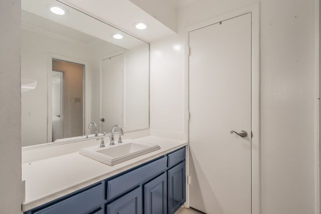 1633 Martha Drive, Bedford, TX 76022