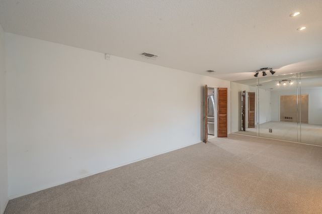 1633 Martha Drive, Bedford, TX 76022