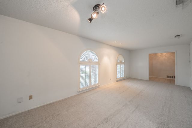 1633 Martha Drive, Bedford, TX 76022