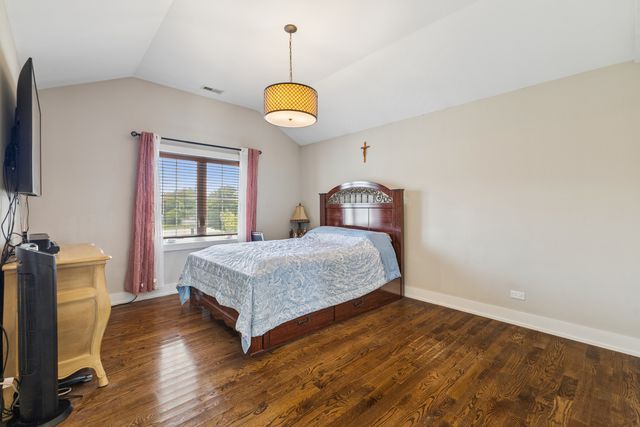 8166 W 87th Street 8166, Hickory Hills, IL 60457