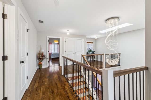 8166 W 87th Street 8166, Hickory Hills, IL 60457