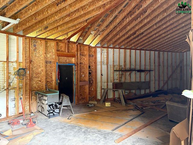 265 E RAMBLING ROAD, Fairbanks, AK 99712