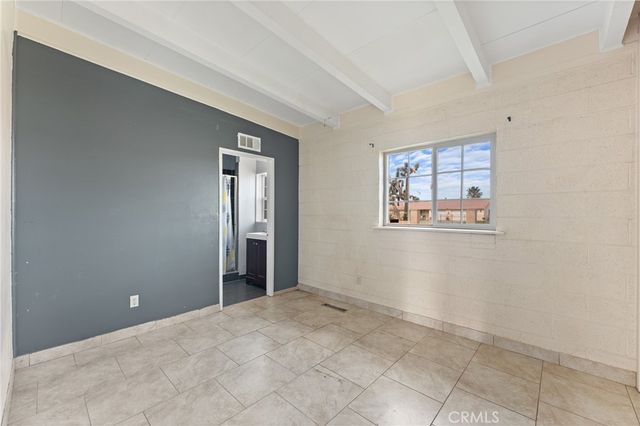 13755 Lakota, Apple Valley, CA 92307