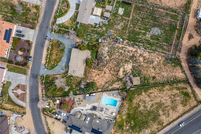 13755 Lakota, Apple Valley, CA 92307