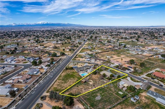 13755 Lakota, Apple Valley, CA 92307