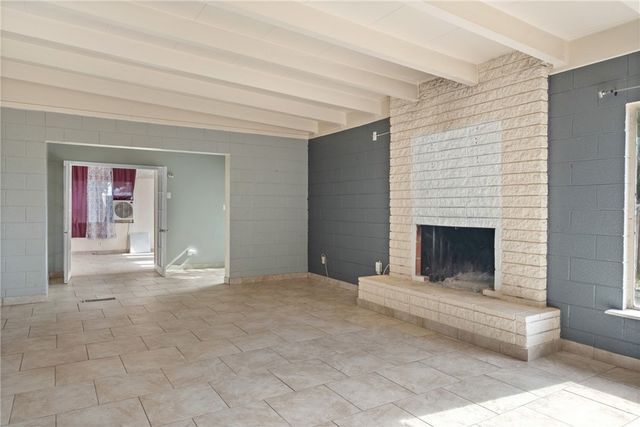 13755 Lakota, Apple Valley, CA 92307