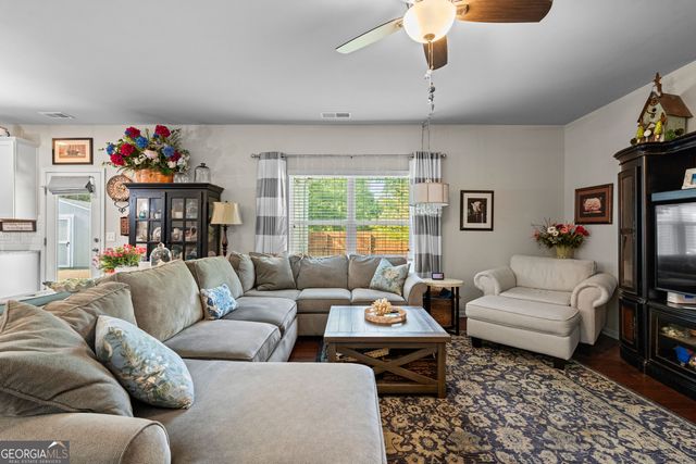 149 Thomaston Street, Newnan, GA 30263
