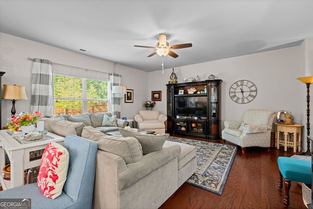 149 Thomaston Street, Newnan, GA 30263