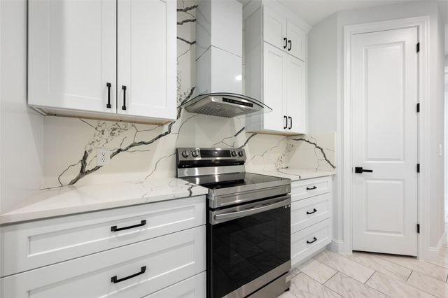 20302 Boggy Ford RD, Lago Vista, TX 78645