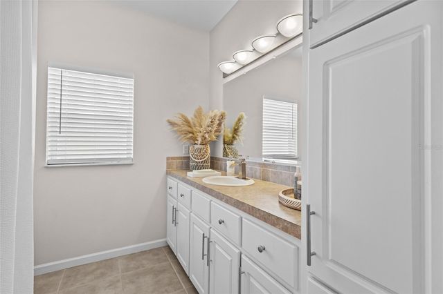 1710 INDIANA AVENUE, Bradenton, FL 34207