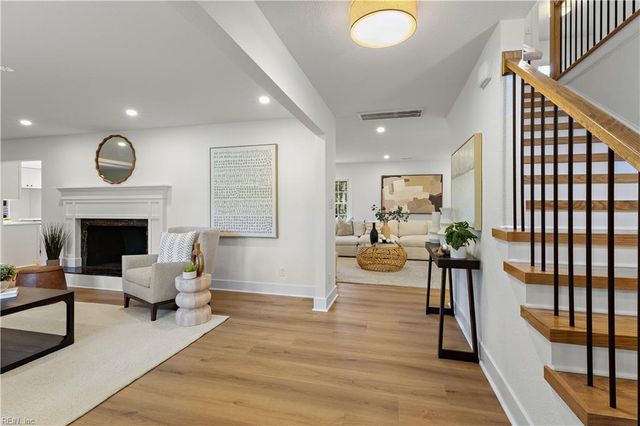 609 Thalia Point RD, Virginia Beach, VA 23452