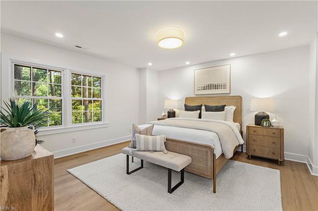 609 Thalia Point RD, Virginia Beach, VA 23452