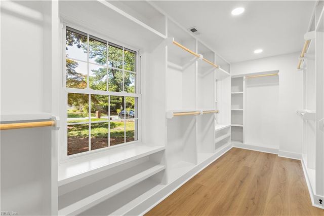 609 Thalia Point RD, Virginia Beach, VA 23452