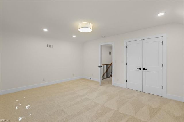 609 Thalia Point RD, Virginia Beach, VA 23452