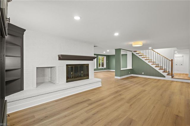 609 Thalia Point RD, Virginia Beach, VA 23452