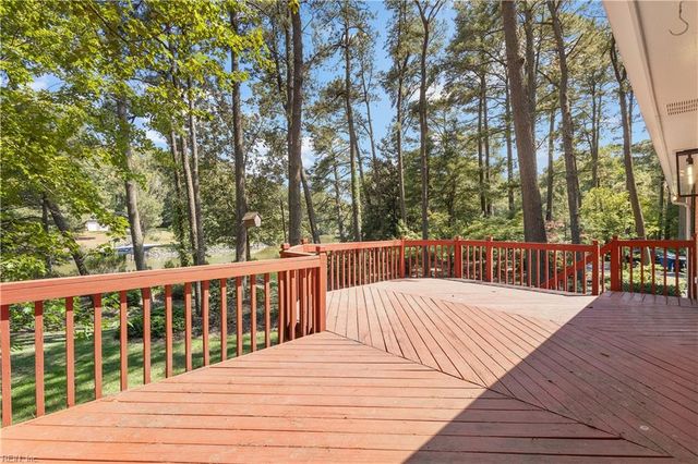 609 Thalia Point RD, Virginia Beach, VA 23452