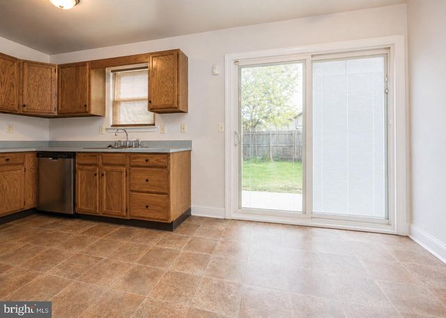 7 LAIRD LN, New Castle, DE 19720