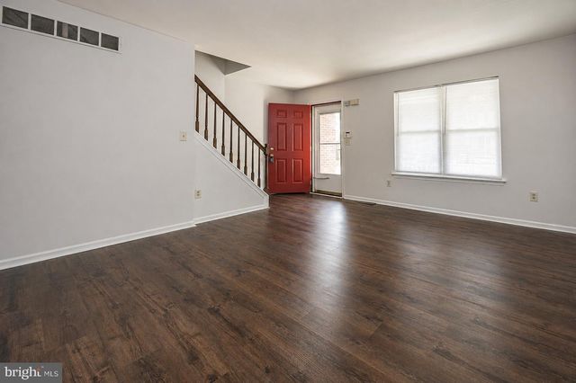 7 LAIRD LN, New Castle, DE 19720