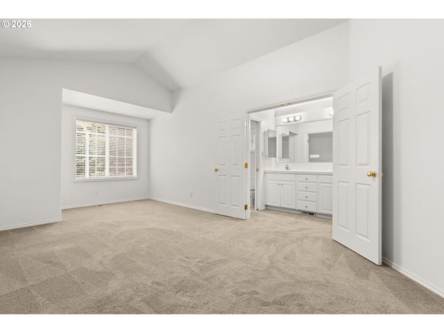 12241 Sw 18TH Ave, Portland, OR 97219