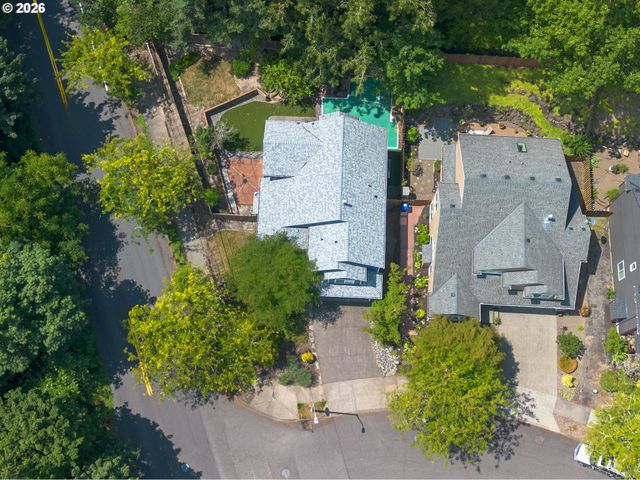 12241 Sw 18TH Ave, Portland, OR 97219