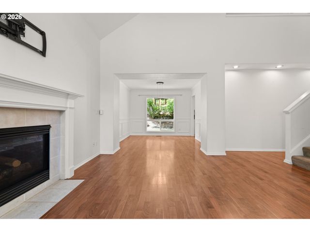 12241 Sw 18TH Ave, Portland, OR 97219
