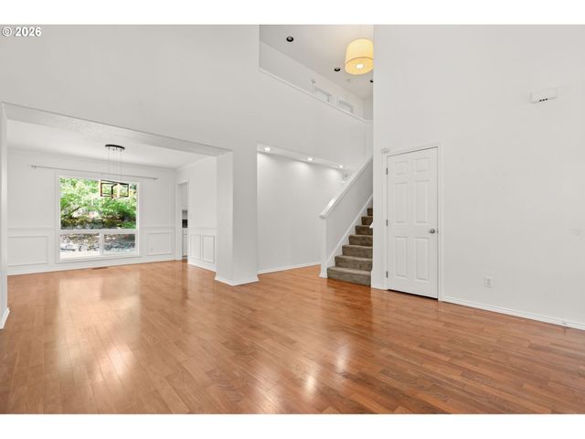 12241 Sw 18TH Ave, Portland, OR 97219